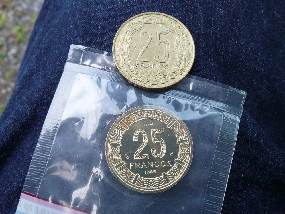 Pi&egrave;ce 25 francos 1985 ESSAI + 1 gratuite 1975 