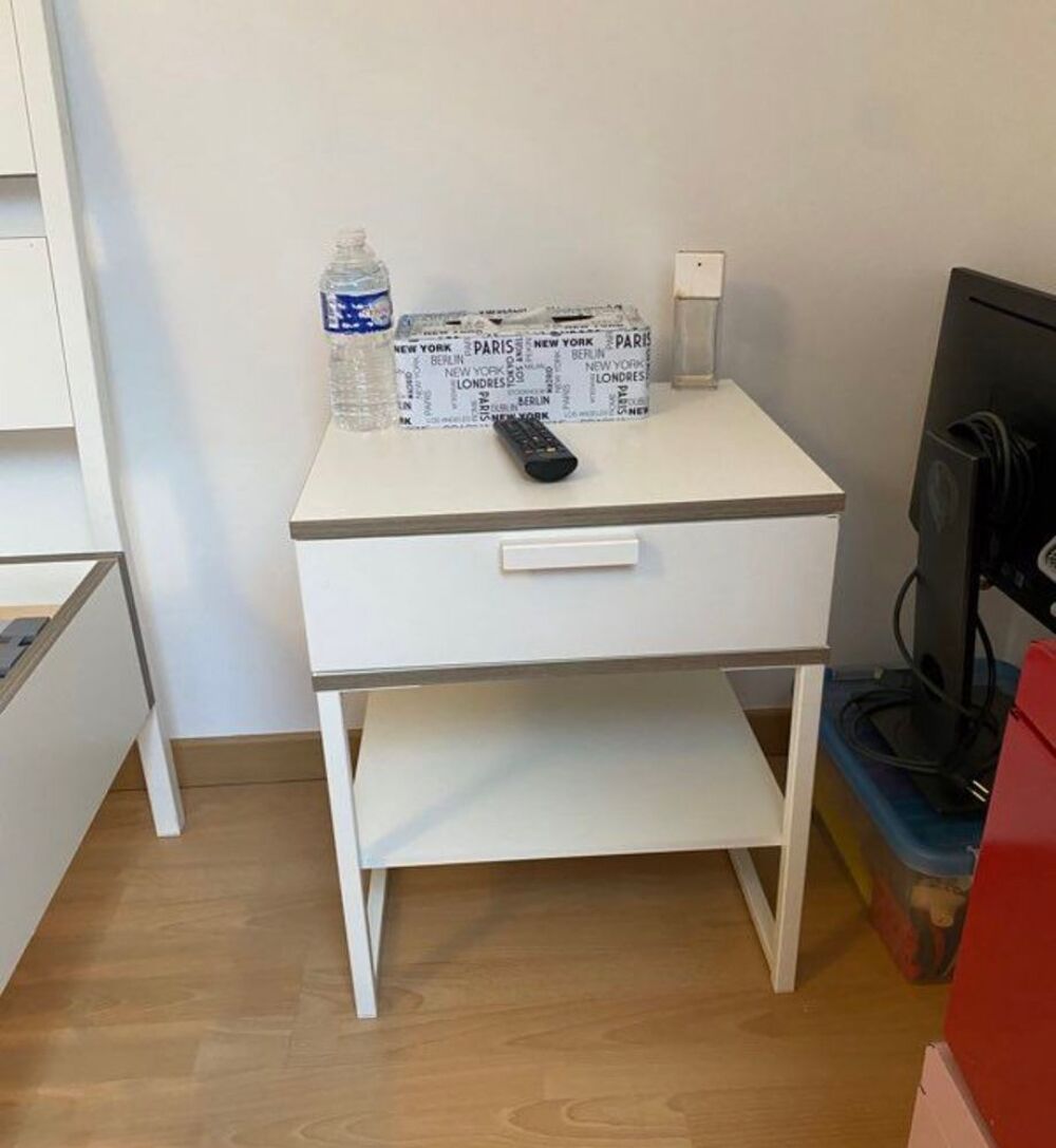 Chambre compl&egrave;te Meubles