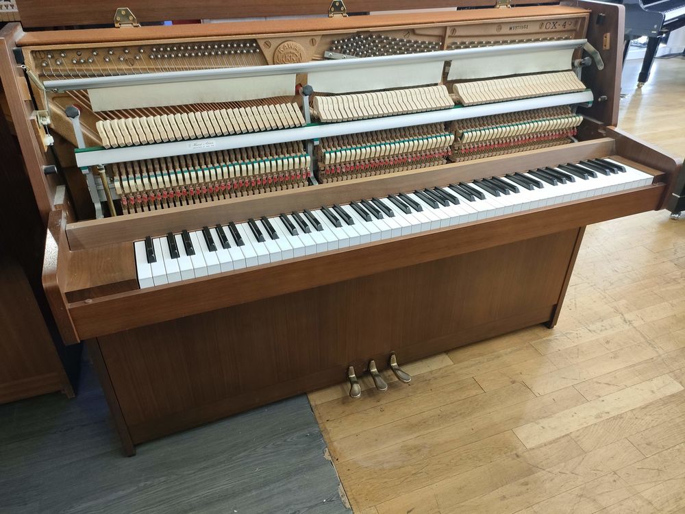 Piano droit Sauter 130 noir laqu&eacute; Instruments de musique