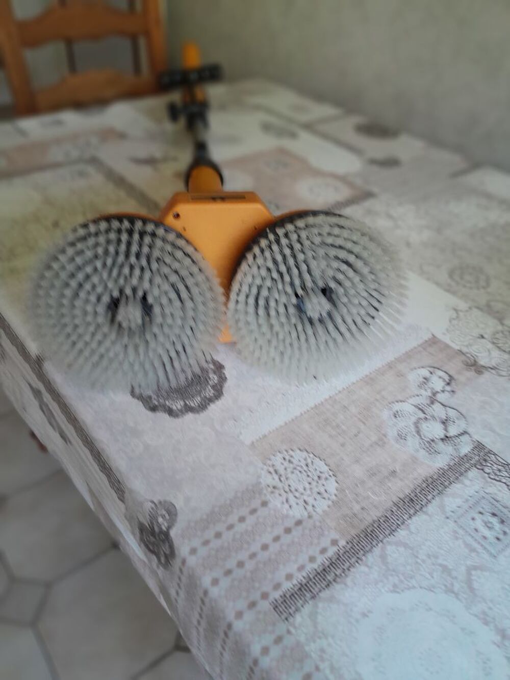 Brosse &agrave; r&eacute;curer &eacute;lectrique rotative Electroménager
