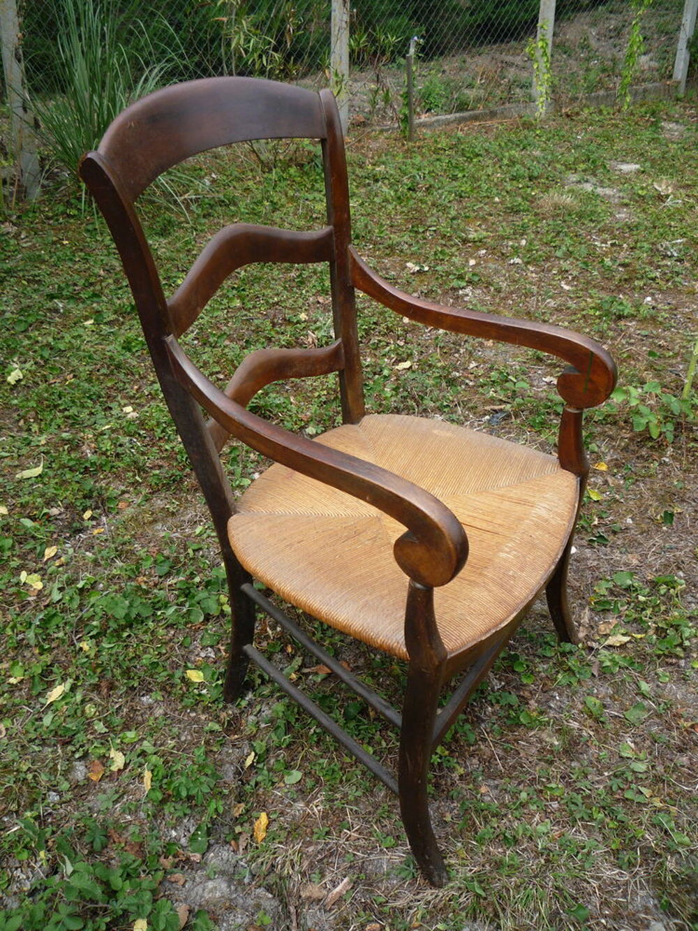 Fauteuil paill&eacute; ancien Meubles