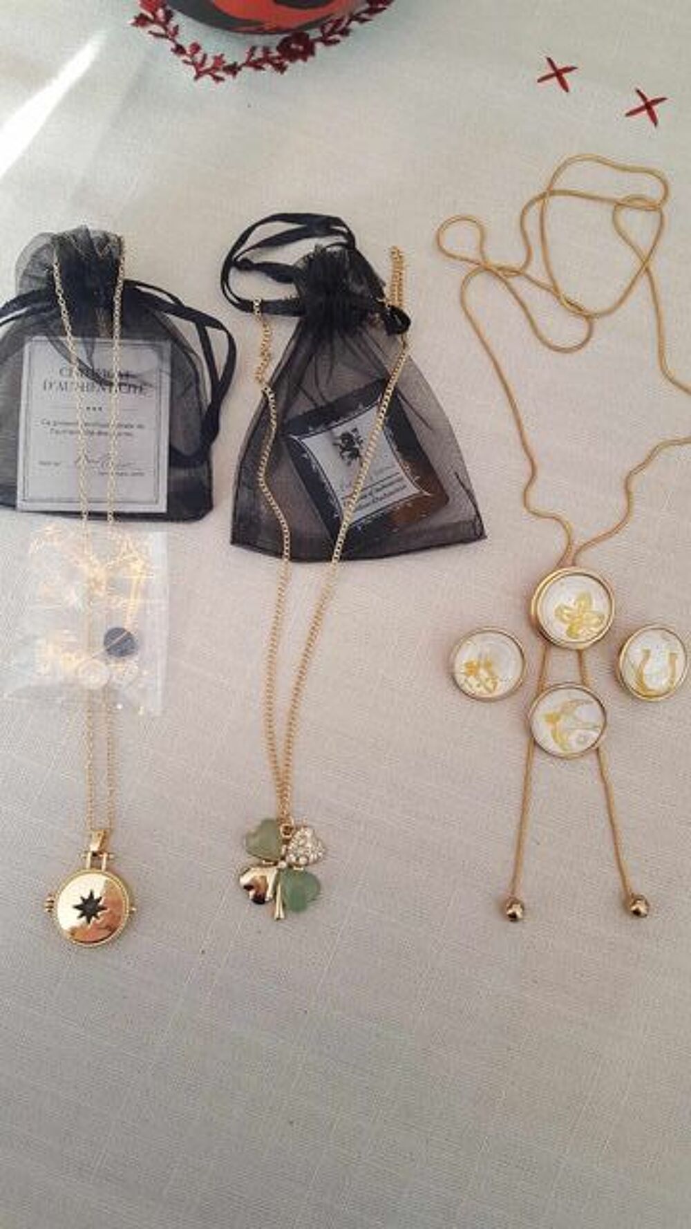  Trois magnifiques colliers neufs or fin N&deg; 1329 Bijoux et montres