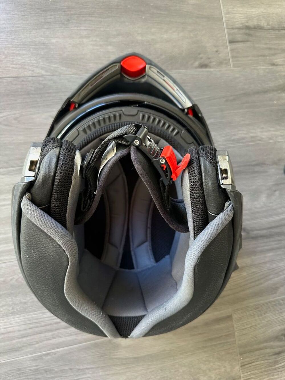 Casque moto modulable Shark pour adulte + gants Sports