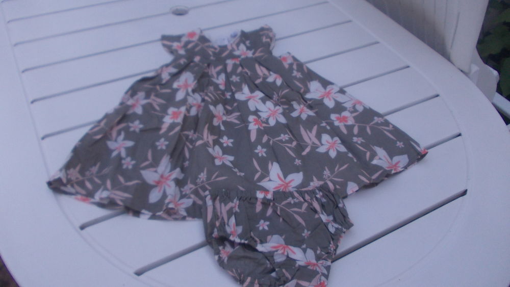robe kaki &agrave; fleurs Puriculture