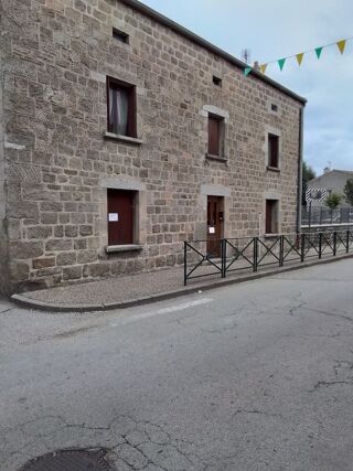  Maison  vendre 9 pices 140 m Grazac