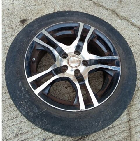 Pi&egrave;ces et &eacute;quipements Voiture Pi&egrave;ces et &eacute;quipements Voiture  occasion Ydes 15210