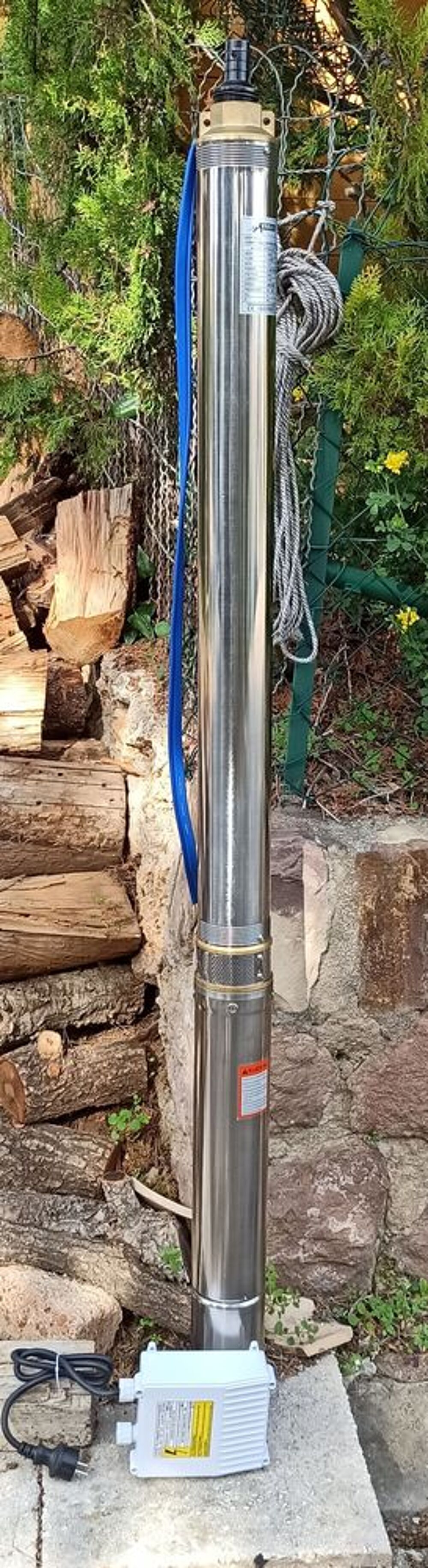 Pompe forage 220V 2200W hmax 185m NEUVE Bricolage