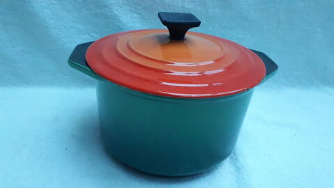 Marmite en fonte tout feux 15 Montigny-Lencoup (77)