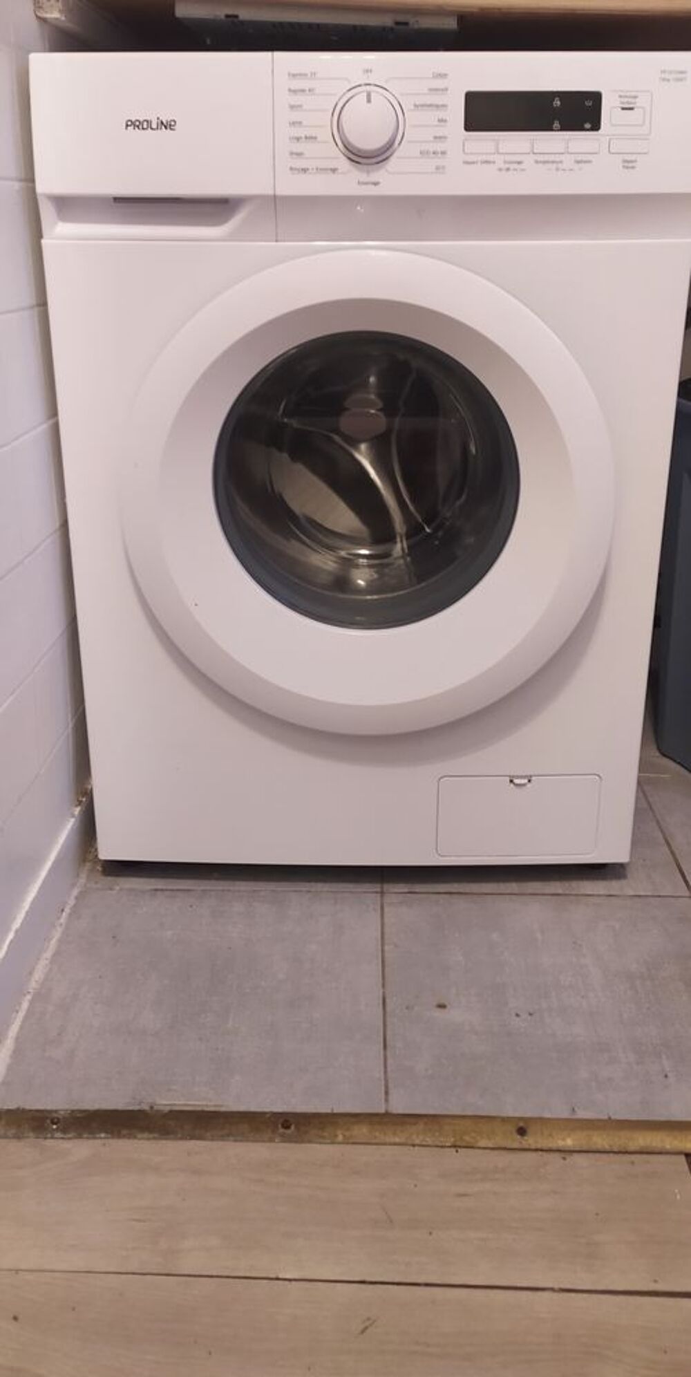 Machine &agrave; laver Meubles
