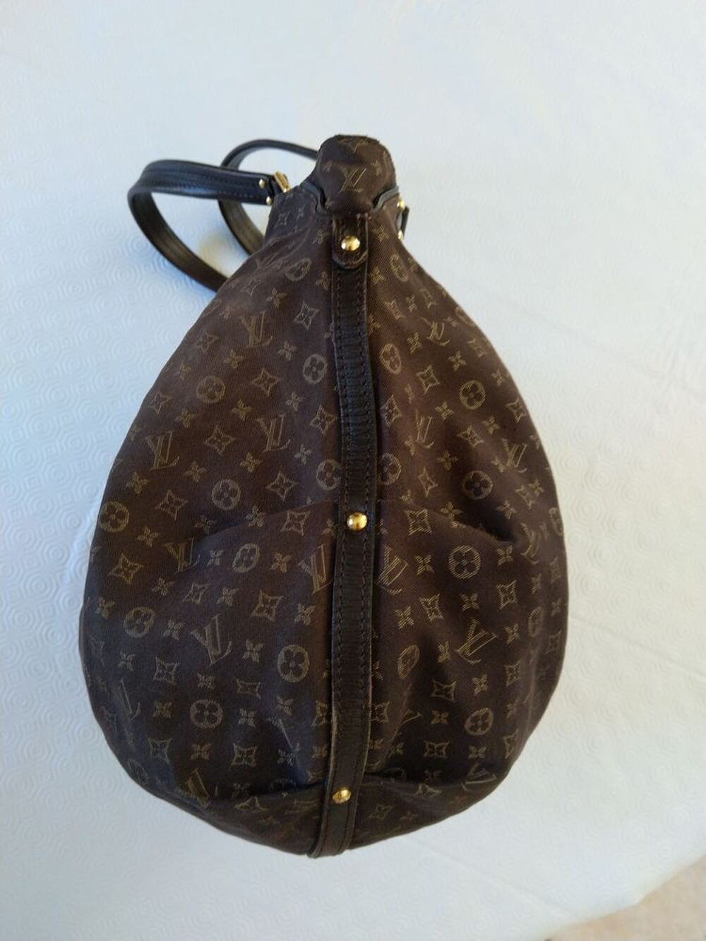 Sac Louis VUITTON, mod&egrave;le " Idylle" port&eacute; &eacute;paule Maroquinerie