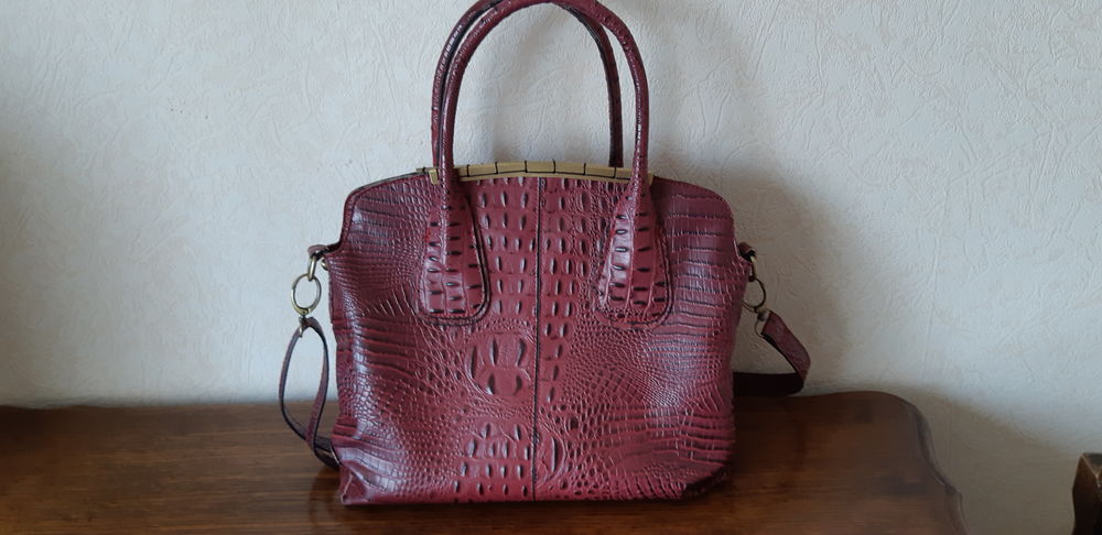 SAC A MAIN EN CUIR Maroquinerie