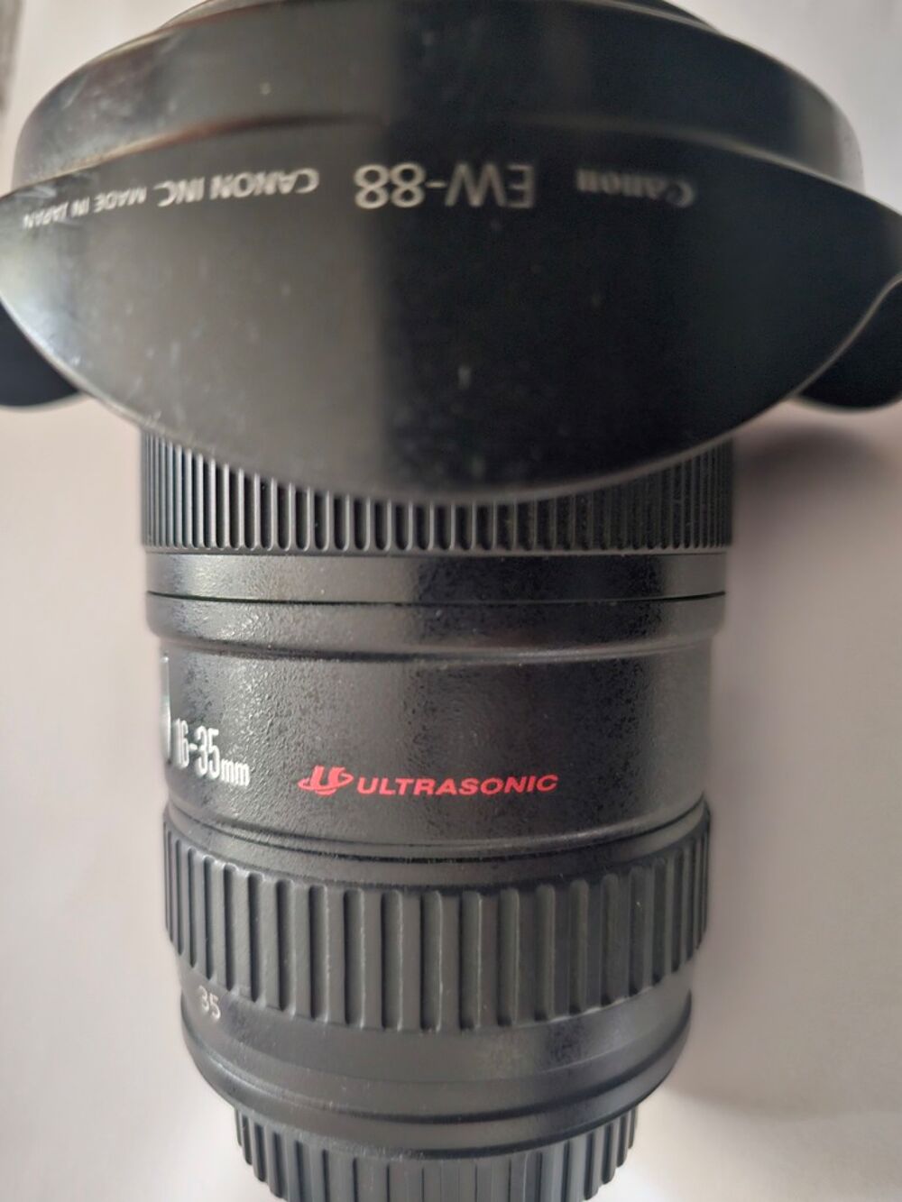 Objectif Canon 16-35mm USM avec pare-soleil Photos/Video/TV