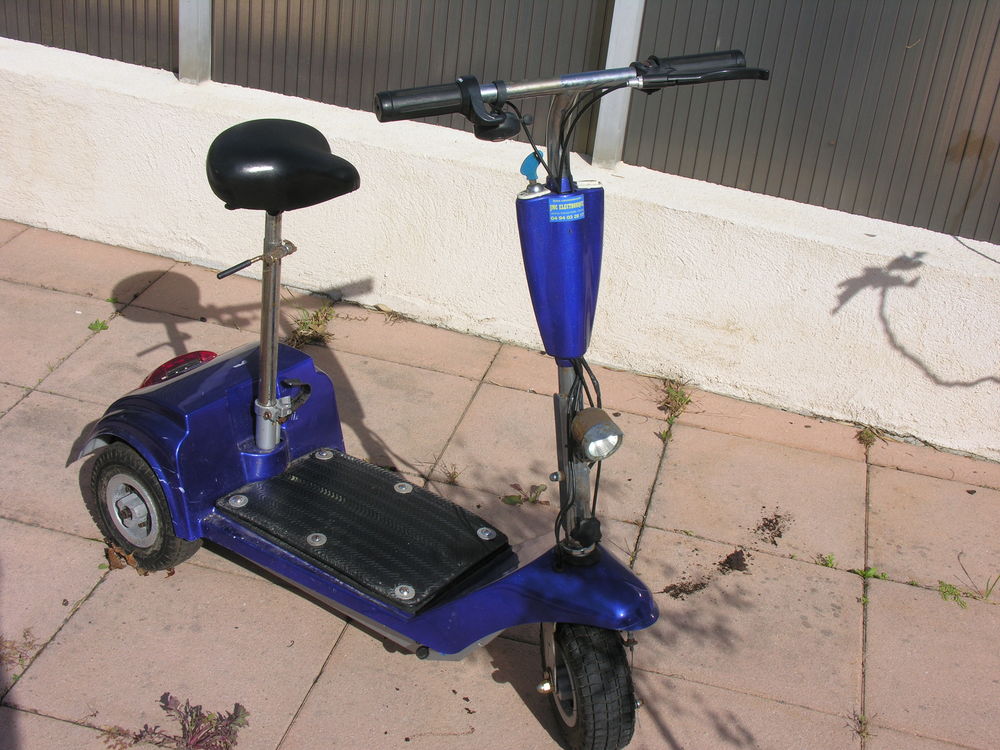 Scooter &eacute;lectrique Sports
