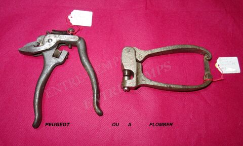 PEUGEOT FRÈRES ANCIENNE PINCE A AVOYER ou PINCE A PLOMBER CP 15 Sergines (89)