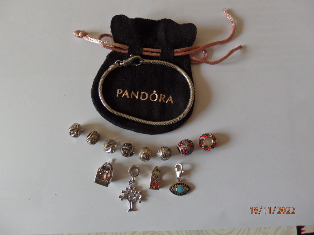BRACELET PANDORA Bijoux et montres