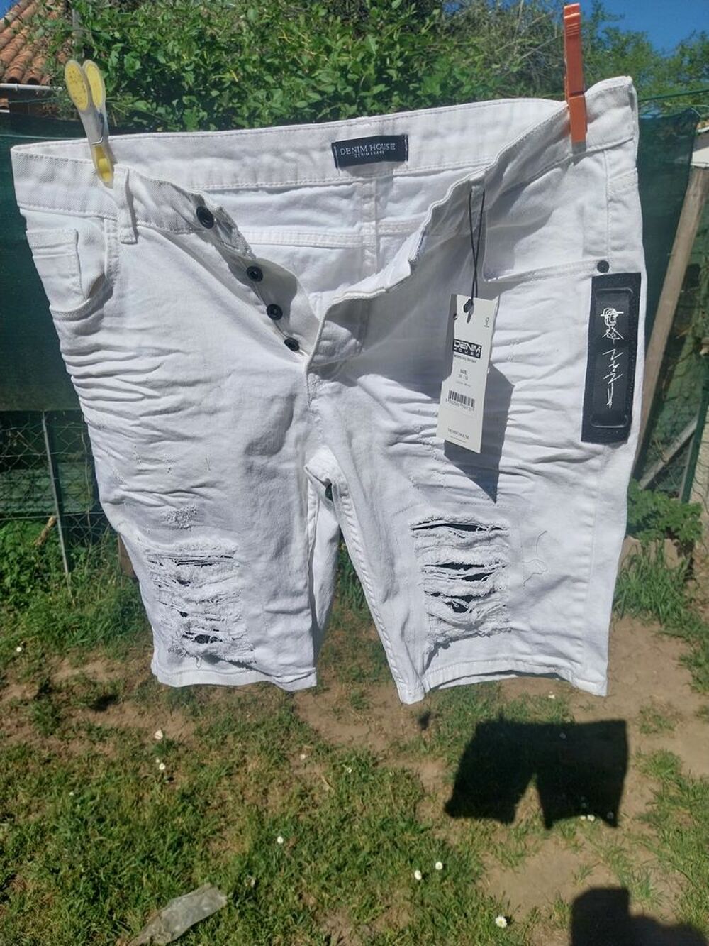 Bernuda Vêtements