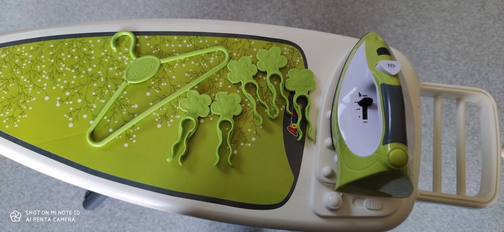 planche &agrave; repasser Smoby avec fer tefal Jeux / jouets
