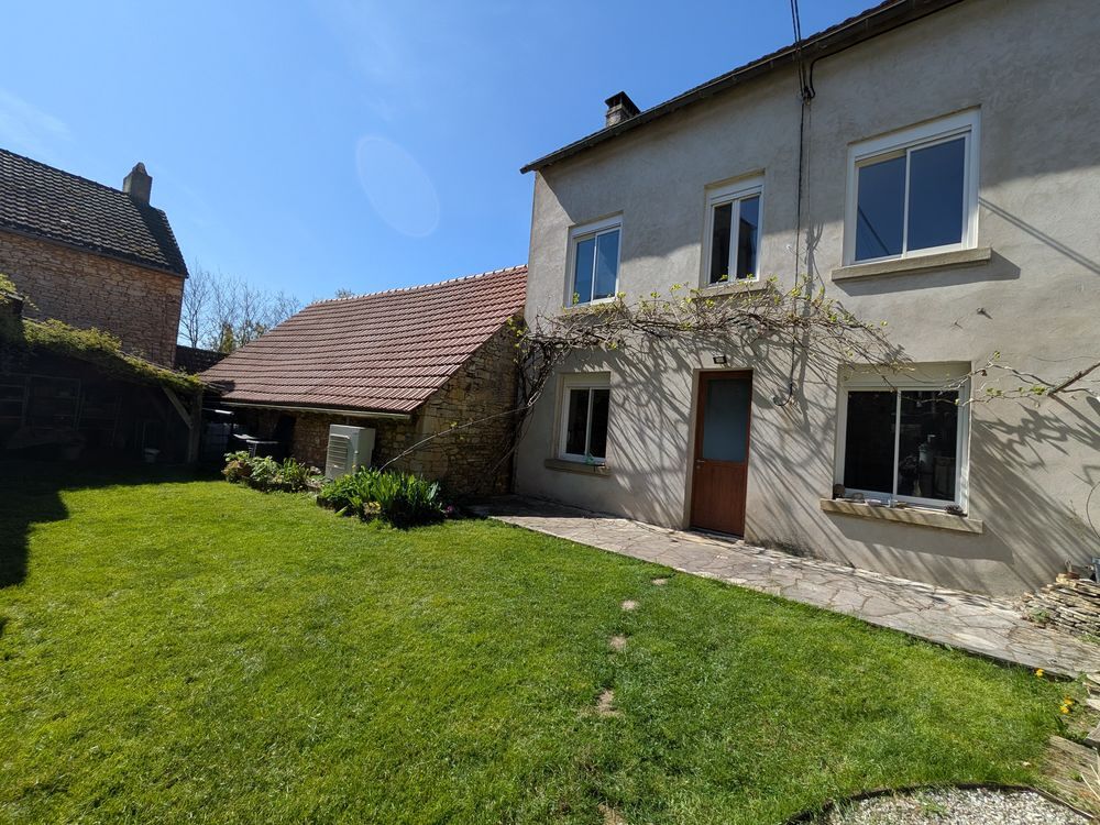 Vente Maison Maison de village avec jardin et grange Saint-martial-de-nabirat