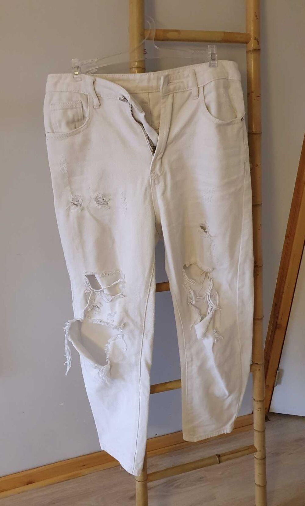 Jean blanc trou&eacute; Shein S Vêtements