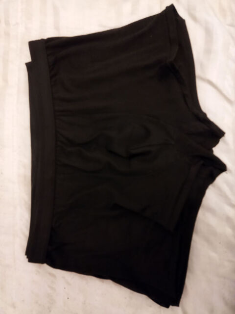 un lot de 10 boxers noirs de taille 4XL. 12 Schiltigheim (67)