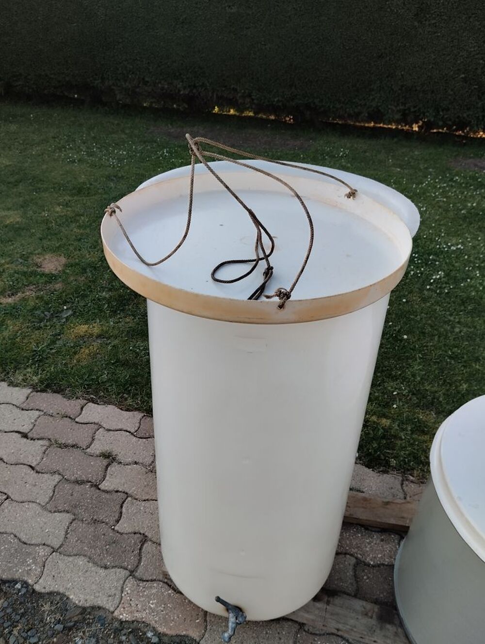 Cuve &agrave; vin o&ugrave; &agrave; eau 150 litres Jardin