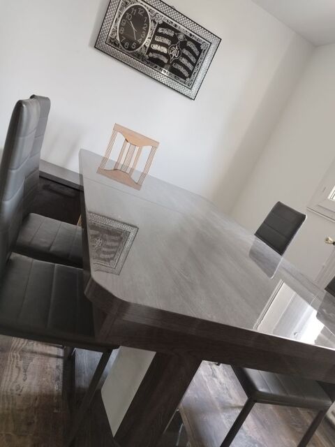 Grande table  manger 280 Sainte-Genevive-des-Bois (91)