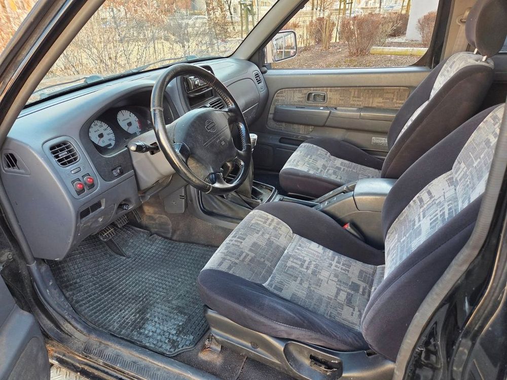 Navara 2000 occasion 20260 Calvi
