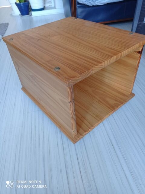 Petite table de chevet en pin 10 Pau (64)