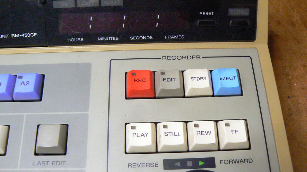 Sony RM-450CE montage video Annees '80, '90 Consoles et jeux vidéos