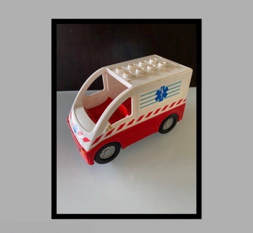Logo ambulance Jeux / jouets