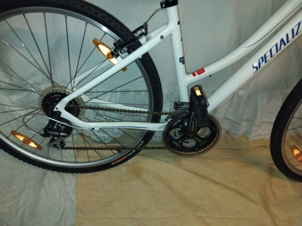 V&eacute;lo Specialized Ariel sport Vélos