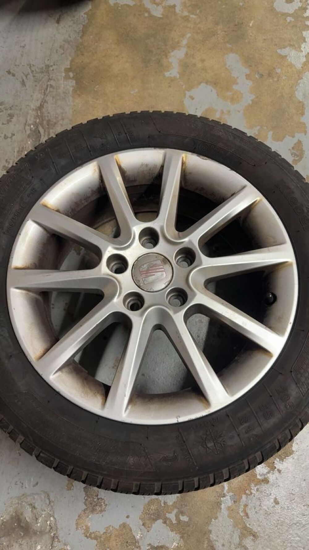 Pneu voiture - roue  occasion 77000 Melun
