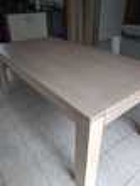Table &agrave; manger en gommier massif 200cm / 100cm Meubles