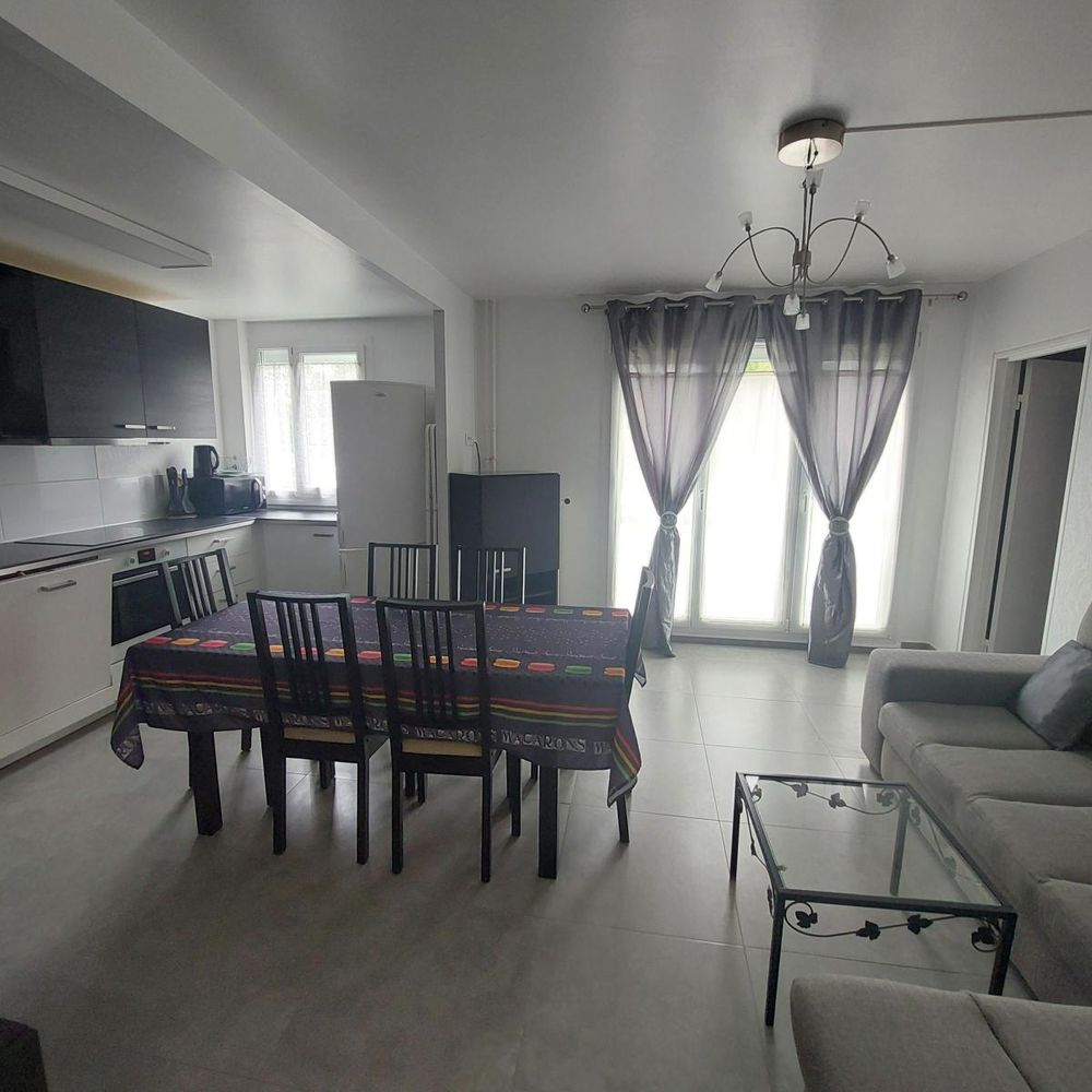 Location Appartement Appartement meublé type 3 avec parking aérien en résidence sé... Reims