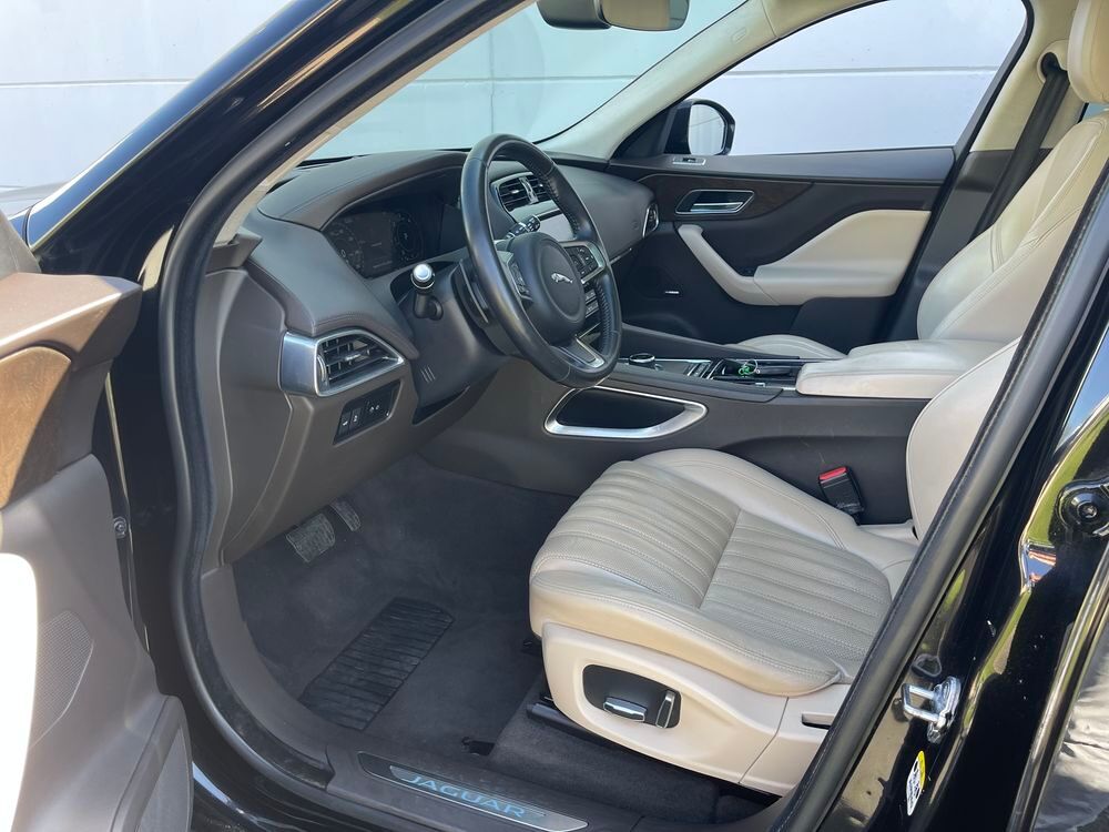 F-PACE F-Pace 2.0 D - 180 ch AWD BVA8 Prestige 2020 occasion 33700 M&eacute;rignac