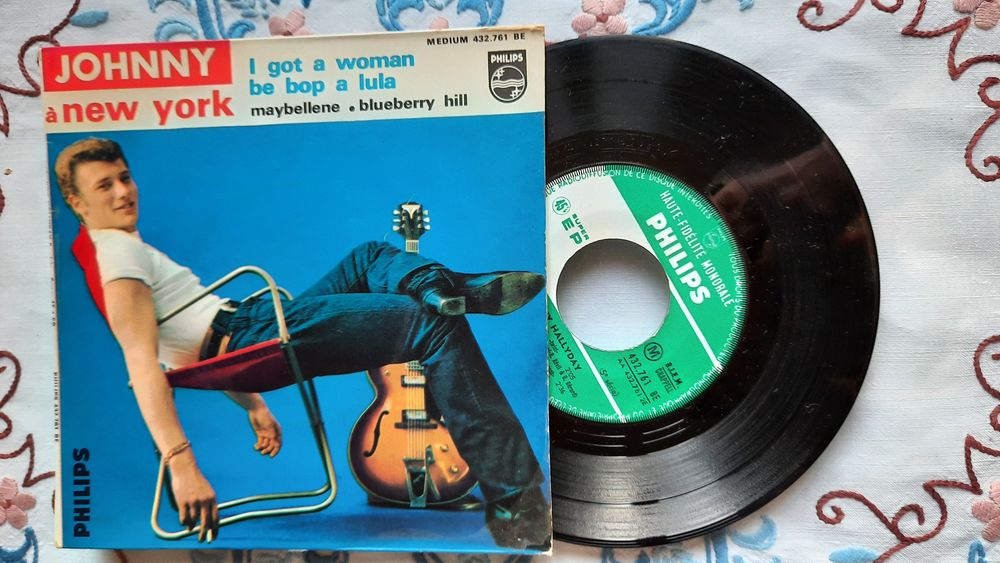Johnny Hallyday &quot;&agrave; New York&quot; 45 T 1962 CD et vinyles