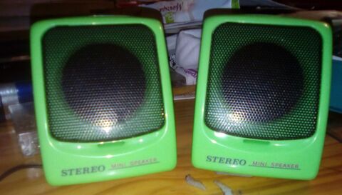 Mini enceintes st�r�o 4 Beauchamp (95)