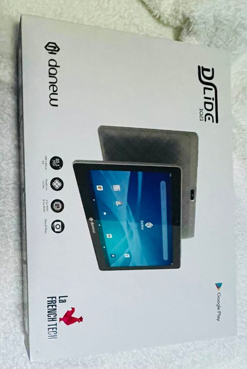 Tablette num&eacute;rique neuve danew 10 pouces Téléphones et tablettes