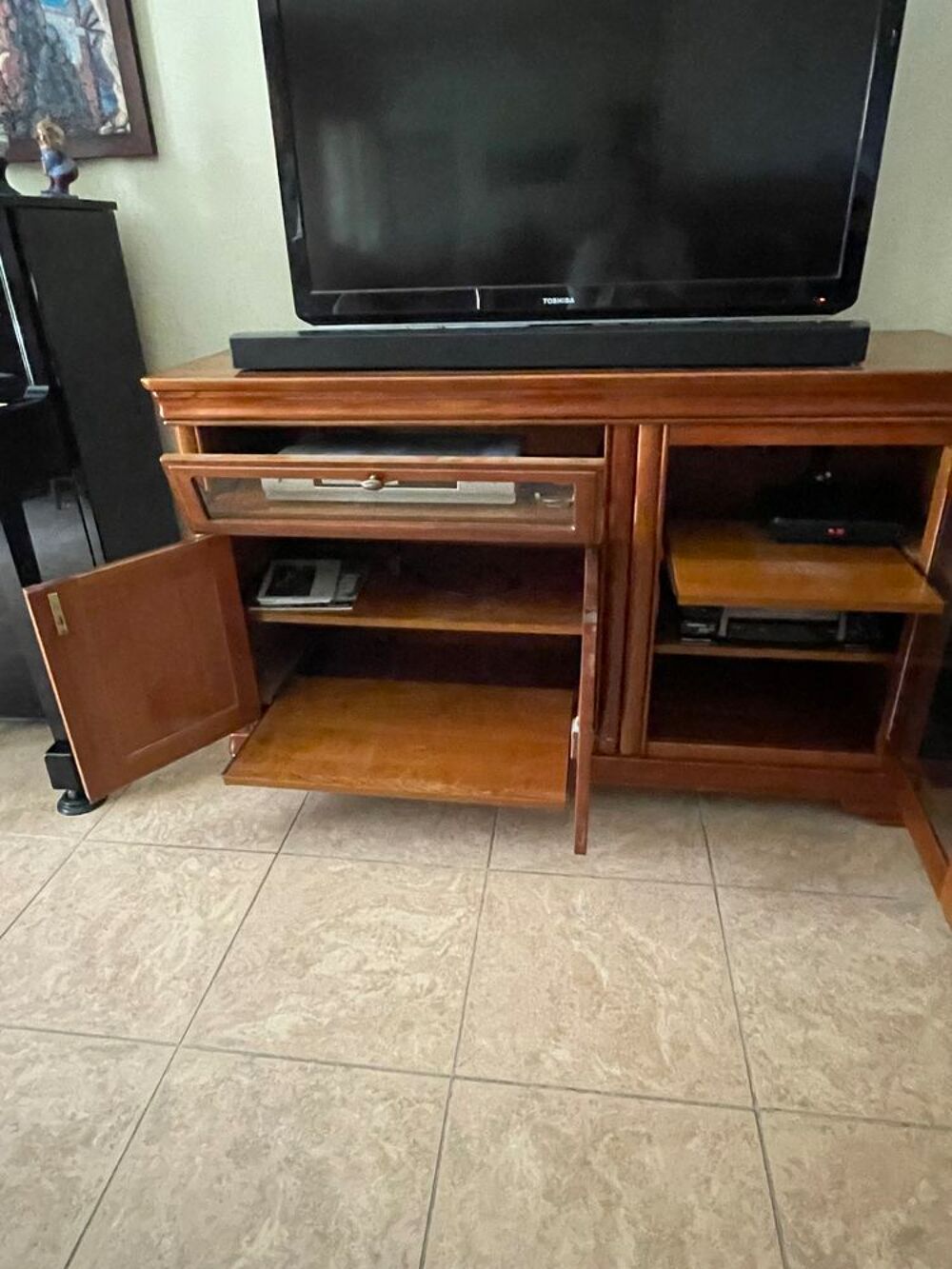 Meuble TV bois avec portes Meubles