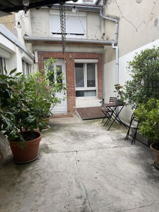  Villa à louer 5 pièces 80 m²