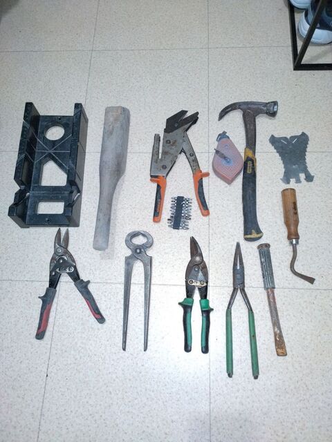 Outils &agrave; main 50 93420 Villepinte