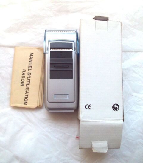 Rasoir lectrique  piles 8 Villeurbanne (69)