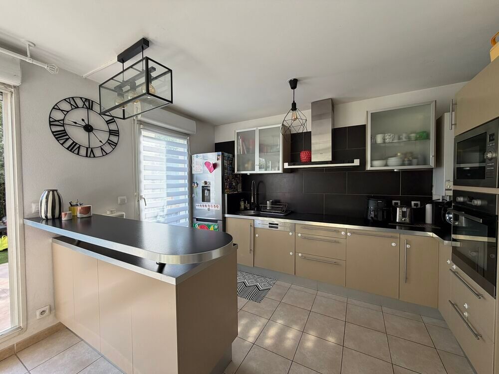 Vente Appartement Agréable T3 en duplex avec jardin, garage et stationnement Croix rouge