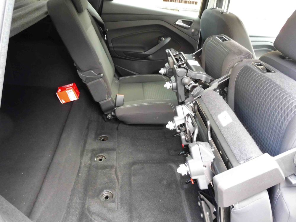 C-max C-MAX 1.5 TDCi 120 S&S Business Nav 2015 occasion 93430 Villetaneuse