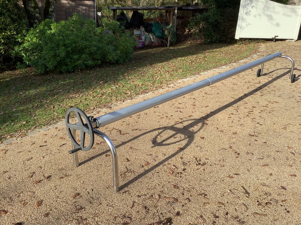 enrouleur de b&acirc;che piscine Jardin