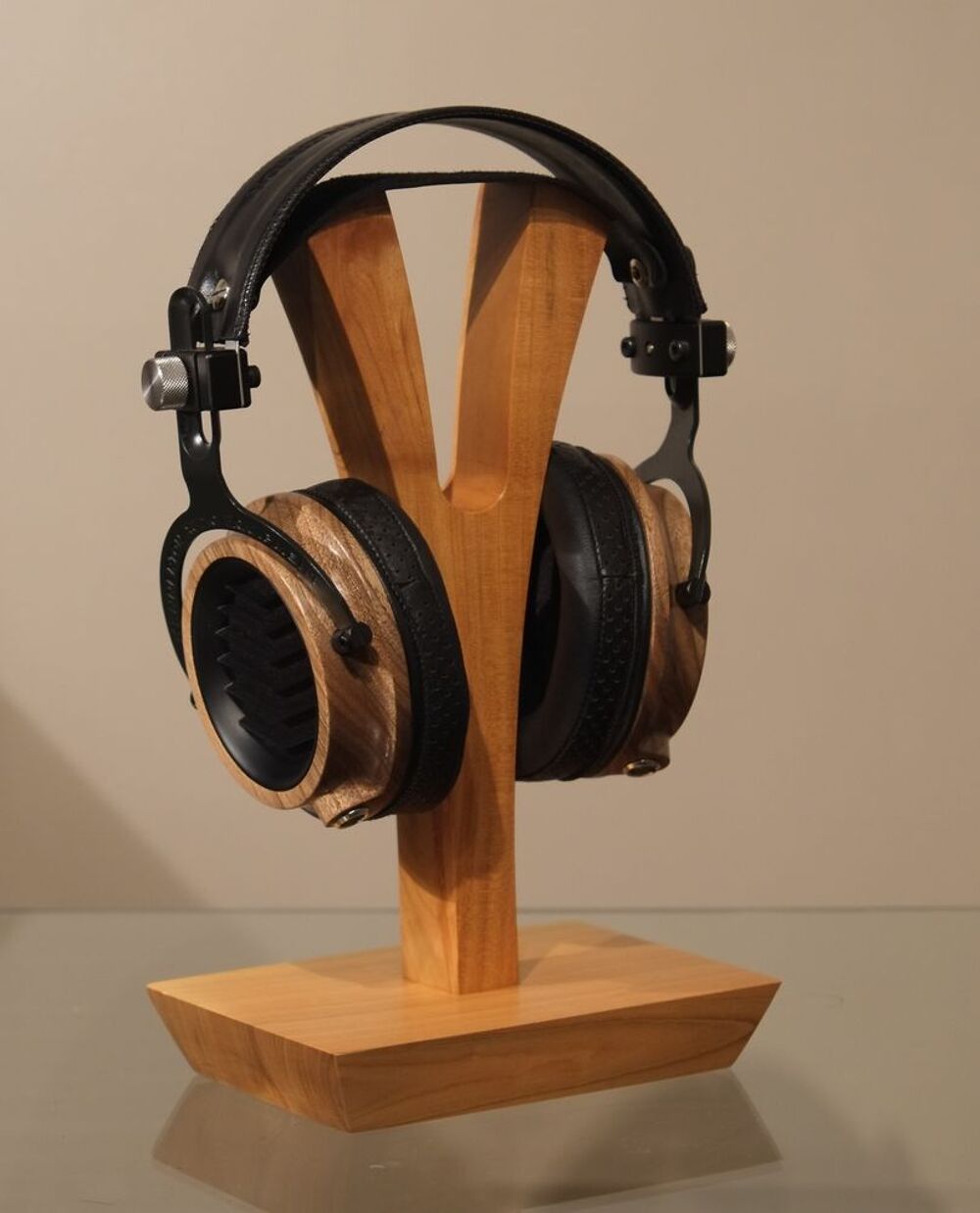 support de casque HIFI en bois massif 
Support de casque Audio et hifi