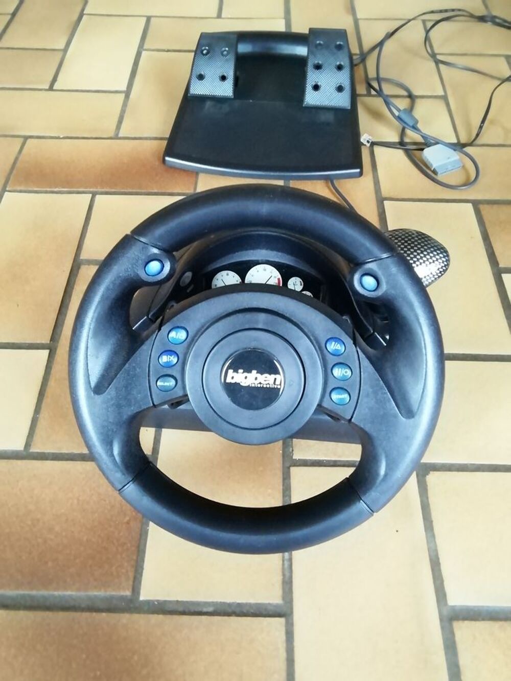 Volant PS2 Consoles et jeux vidéos