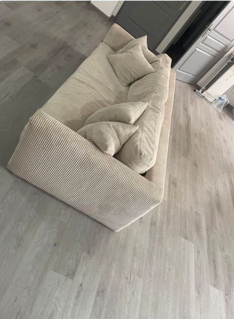 Canap et pouf beige ctel 1000 Bessges (30)