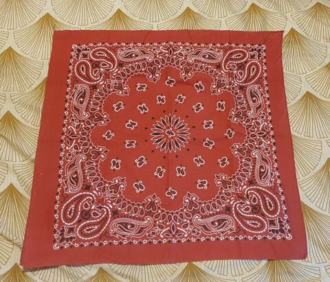 Bandana amricain neuf 54cm x 54cm 5 Besanon (25)