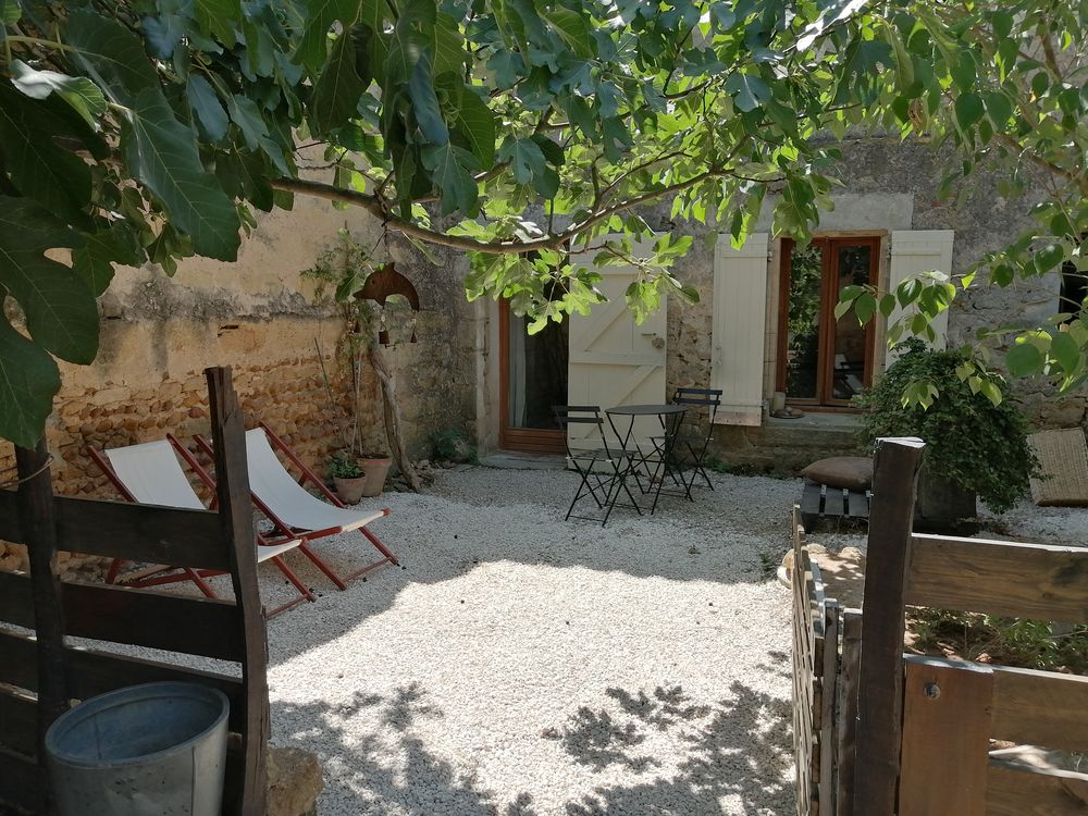 Location Appartement studio avec jardin au calme Vauvert